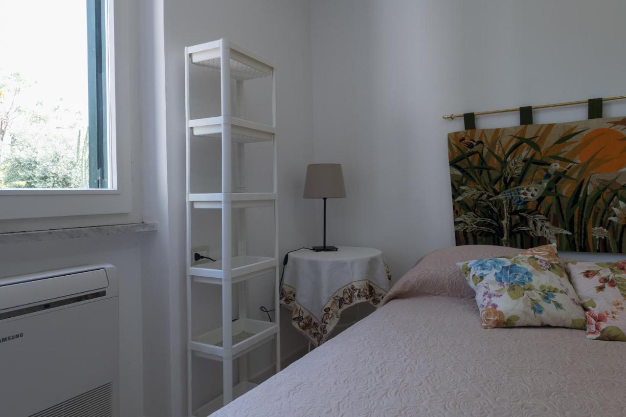 Villa Iscla Maison D'Hotes Ischia Bagian luar foto